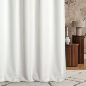 Zasłona szyta na taśmie fala kremowo jasnosrebrna z dwustronnej tkaniny zaciemniającej 100% blackout, o strukturze weluru