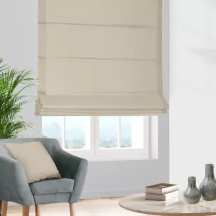 Roleta rzymska kremowa z gładkiej tkaniny zaciemniającej typu dimout