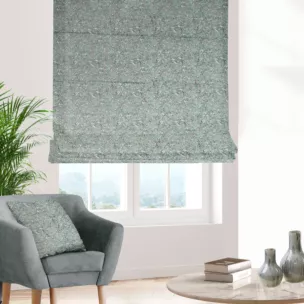 Roleta rzymska DORIANA srebrna z tkaniny o dwukolorowym nieregularnym wzorze