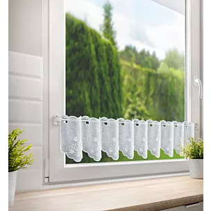 Tkanina firanowa zazdrostka z etaminy zdobiona haftowanymi kwiatami Eurofirany