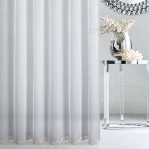 Firana szyta na przelotkach naturalno beżowa z matowej tkaniny typu aden zdobionej geometryczną aplikacją