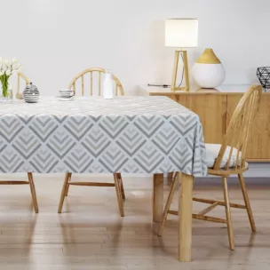 Obrus szyty kremowo grafitowy z tkaniny o naturalnym splocie z nadrukowanym geometrycznym wzorem