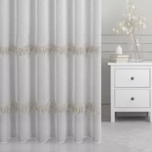 Firana szyta na flexach naturalna z matowej, miękkiej tkaniny ozdobionej szenilowymi frędzlami Italissima Eva Minge