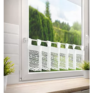 Zazdrostka biała z bawełny zdobiona ażurowym wzorem 150x350cm szelki MADDELINE Eurofirany