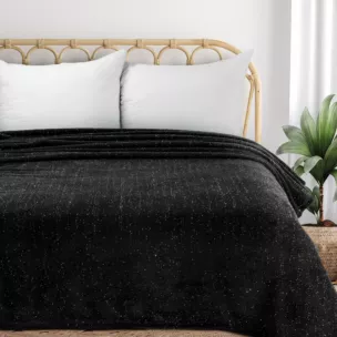 Koc  150x200 cm czarno, srebrny z dodatkiem lśniącej nici BLINK DESIGN 91 Eurofirany