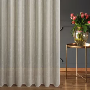 Firana szyta na taśmie 8 cm beżowa z etaminy przeplatanej delikatnie połyskującą nicią tworzącą pionowe, nieregularne paseczki