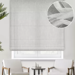 Roleta rzymska naturalna z tkaniny o naturalnym splocie z widocznym efektem deszczyku, wykończona obciążnikiem