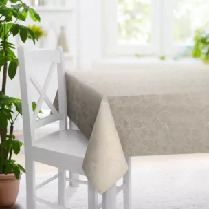 Obrus szyty beżowy z tkaniny z wzorem przetykanym błyszczącą nicią