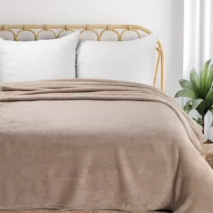 Koc  150x200 cm beżowo, srebrny z dodatkiem lśniącej nici BLINK DESIGN 91 Eurofirany