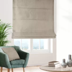 Roleta rzymska ciemnobeżowo złota z miękkiej tkaniny welwetowej z drobnym błyszczącym nadrukiem