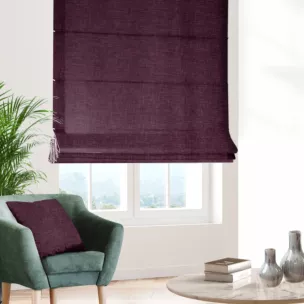 Roleta rzymska fioletowa z tkaniny zaciemniającej typu dimout o naturalnym splocie, z efektem melanżu