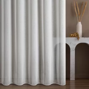 Firana szyta na taśmie 5 cm biała z delikatnej w dotyku etaminy, wykończonej obciążnikiem