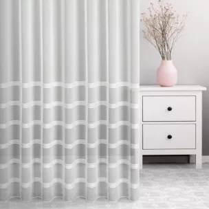 Firana szyta na taśmie fala naturalno złota z delikatnej tkaniny zdobionej pasami lurex, wykończona obciążnikiem