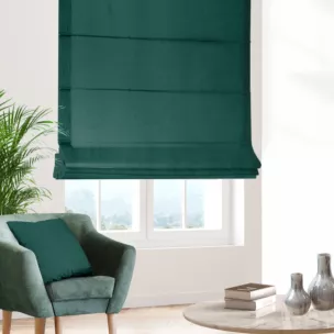 Roleta rzymska ciemnoturkusowa z tkaniny z dodatkiem połyskującej nici, z widocznym ozdobnym splotem