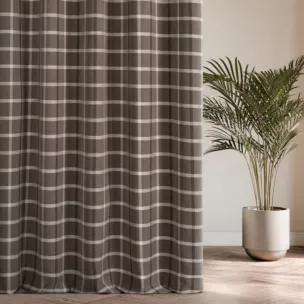 Zasłona szyta na flexach brązowa z tkaniny o jodełkowym splocie z wzorem kraty