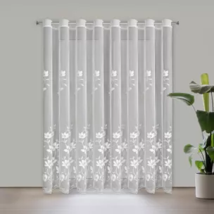 Firana biała SANDI z tkaniny typu peru zdobiona haftem 350x250 cm przelotka - SANDI Eurofirany