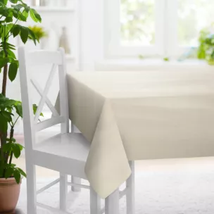 Obrus szyty beżowo złoty z gładkiej tkaniny przeplatanej błyszczącą lureksową nicią