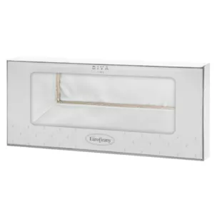 Bieżnik na stół biały 85x85 cm KARIN zdobiony listwą oraz delikatną złotą wypustką w eleganckim opakowaniu