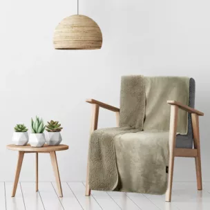 Narzuta, koc  na fotel 70x160 cm beżowa z miękkiego polaru ze strukturą baranka TEDY EUROFIRANY PREMIUM