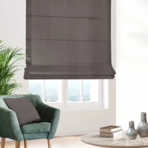 Roleta rzymska popielata z miękkiej tkaniny o welurowej strukturze