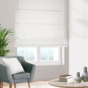 Roleta rzymska FLAVIO kremowo szampańska z dwustronnej tkaniny, deseń w krateczkę z dodatkiem srebrnej nici