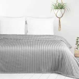 Koc flano 150x200 cm srebrny zdobiony wytłaczanym wzorem z efektem 3D SOFT DESIGN 91 Eurofirany