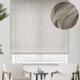 Roleta rzymska kremowa z tkaniny w pionowe, cienkie pasy, wykończona obciążnikiem