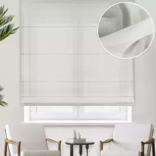 Roleta rzymska kremowa z cienkiej matowej etaminy, wykończona obciążnikiem