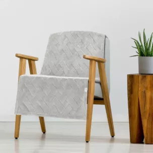Narzuta na fotel-koc flano 70x160 cm srebrna zdobiona wytłaczanym wzorem CARO DESIGN 91 Eurofirany