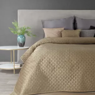 Narzuta welwetowa beżowa 200x220 cm pikowana w geometryczny wzór metodą hot press DIMON Eurofirany