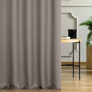 Tkanina zasłonowa zdobiona drobnym wzorem jodełki Eurofirany