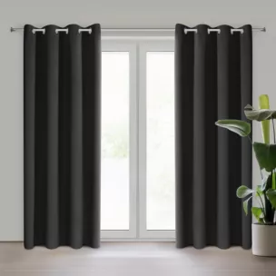 Zasłona czarna z gładkiej tkaniny zaciemniającej typu blackout 135x250 przelotka PARISA Design 91 Eurofirany