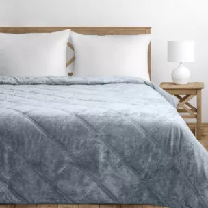 Narzuta welwetowa srebrna 170x210 cm zdobiona pikowaniem hot press w romby Eurofirany