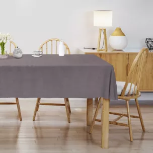 Obrus szyty DORA - HIT ciemnografitowy z miękkiej tkaniny o welurowej strukturze