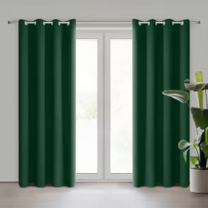 Zasłona ciemnozielona zaciemniająca gładka półmatowa 135x250 cm przelotka LOGAN Eurofirany