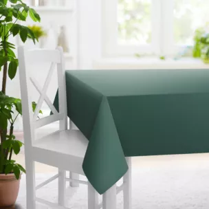 Obrus szyty turkusowy z gładkiej tkaniny zaciemniającej typu dimout