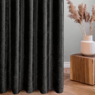 Zasłona szyta na taśmie fala czarna z miękkiej tkaniny welwetowej z efektem kreszowania, wykończona obciążnikiem