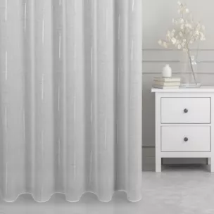 Firana szyta na taśmie 5 cm naturalno srebrna z matowej etaminy z połyskliwym nieregularnym wzorem, wykończona obciążnikiem Italissima Eva Minge