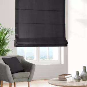 Roleta rzymska czarna z miękkiej tkaniny o naturalnym splocie w stylu ekologicznym