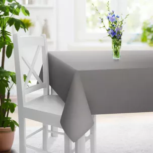 Obrus szyty szary z gładkiej tkaniny typu Blackout zaciemniającej 100%