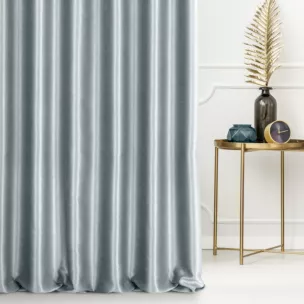 Zasłona szyta na taśmie 5 cm srebrna z błyszczącej tkaniny zaciemniającej