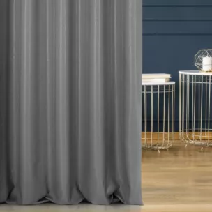 Tkanina zasłonowa z widocznym, strukturalnym wzorem i mocnym połyskiem