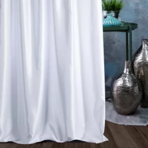 Zasłona szyta na przelotkach AMAYA biała z jednokolorowej gładkiej tkaniny