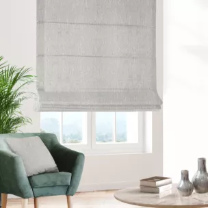 Roleta rzymska STYLE popielata o naturalnym charakterze, z widocznym, ozdobnym splotem