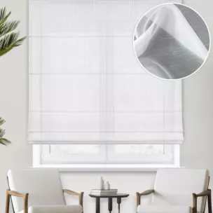 Roleta rzymska biała z miękkiej półprzezroczystej tkaniny z efektem deszczyku, wykończona obciążnikiem