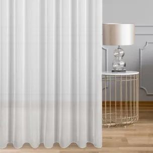 Firana szyta na przelotkach jasnokremowa z delikatnej, miękkiej w dotyku żorżety, wykończonej obciążnikiem