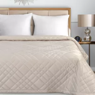 Narzuta welwetowa kremowa 170x210 cm pikowana metodą tradycyjną RIA 6 Eurofirany