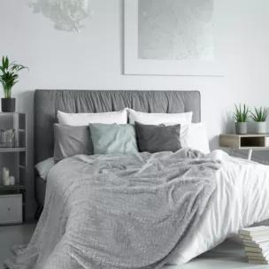 Koc  170x210 cm srebrny miękki w dotyku z wytłaczanym wzorem CINDY DESIGN 91 Eurofirany