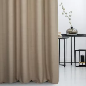 Zasłona szyta na flexach ciemnobeżowa z miękkiej tkaniny o naturalnym splocie w stylu ekologicznym