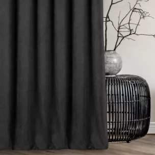 Zasłona szyta na taśmie fala NADINE czarna z miękkiej tkaniny o welurowej strukturze i wyraźnym splocie